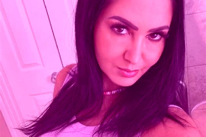 Jade, 31, a brunette dark-eyed caribbean companion based in Chaclacayo. Offering Overnight, BDSM, Striptease, Deep French Kissing. Available for incall and o...