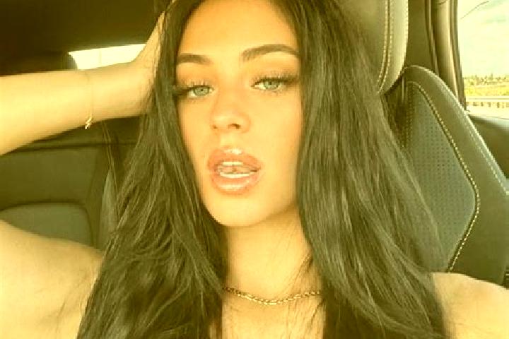 Jade, 31, a chestnut green-eyed asian companion based in Costa de Araujo. Offering Girlfriend Experience, Erotic Massage, Dinner Date, Fetish, BDSM. Availabl...