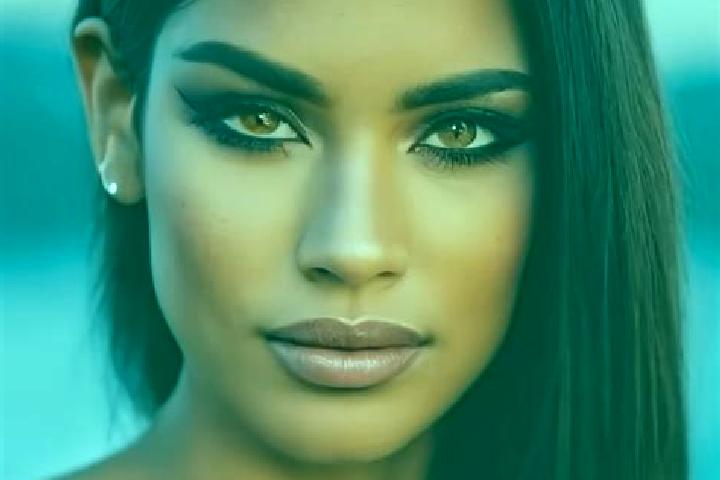 Jade, 32, a black brown-eyed latina companion based in Covrigi. Offering A-Level, Girlfriend Experience. Available for incall and outcall, overnight bookings...