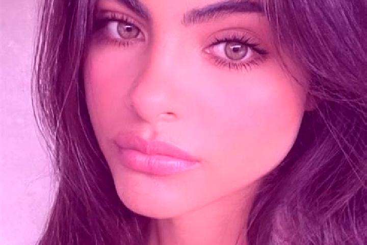 Jade, 32, a brunette dark-eyed middle eastern companion based in Earley. Offering Erotic Massage, 69, Couples, Massage. Available for incall and outcall, day...
