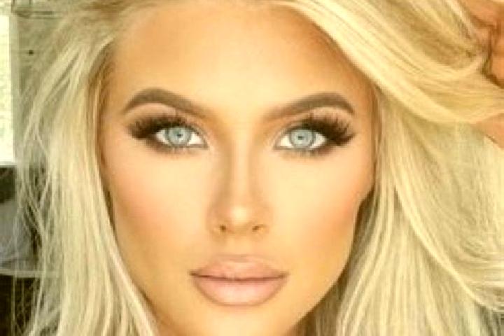 Jade, 32, a platinum blonde hazel-eyed middle eastern companion based in Thaton. Offering Couples, 69. Available for incall and outcall, day and evening dates.