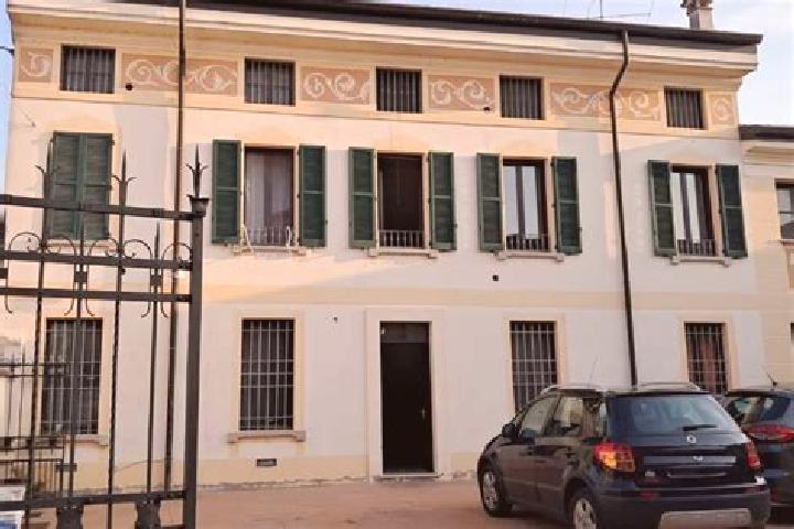 Jade, 32 — Escort in Casaloldo, Italy