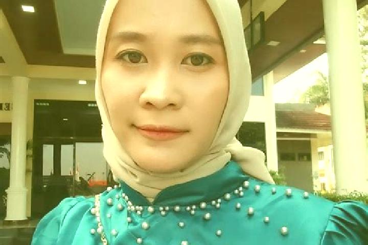 Jade, 32 — Escort in Cikadu Wetan, Indonesia