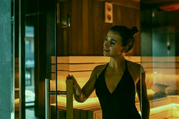 Jade, 33, a auburn amber-eyed asian companion based in Kluczbork. Offering Erotic Massage, Domination, Party Girl, Duos, Couples. Available for incall and ou...