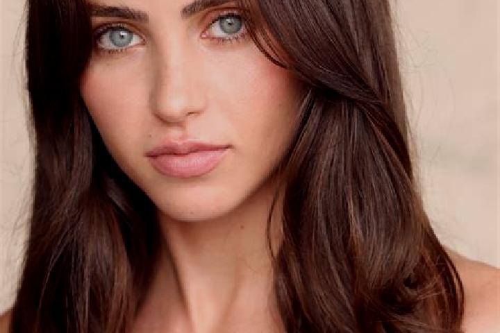 Jade, 33, a brunette blue-eyed middle eastern companion based in Tregunc. Offering Couples, OWO, Fetish, Tantra. Available for incall and outcall, day and ev...