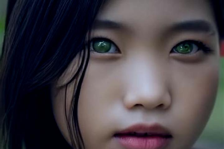 Jade, 33, a red green-eyed asian companion based in Kizilagac. Offering Overnight, Massage, Domination. Available for incall and outcall, day and evening dates.