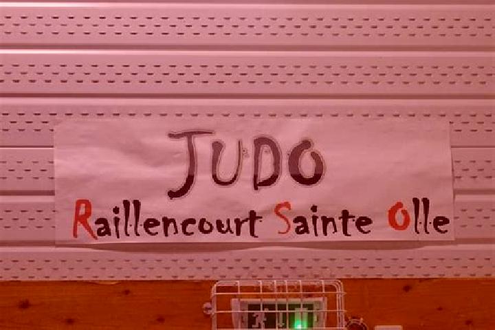 Jade, 33 — Escort in Raillencourt-Sainte-Olle, France