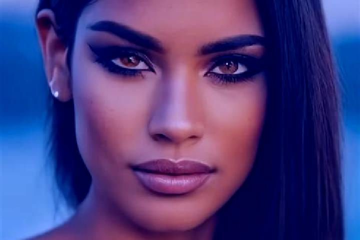 Jade, 34, a black brown-eyed latina companion based in Birstonas. Offering Striptease, OWO, A-Level. Available for incall and outcall, day and evening dates.