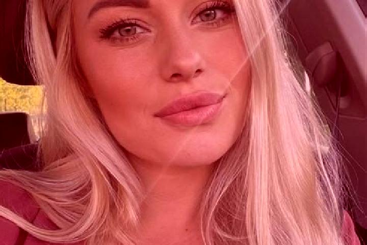 Jade, 34, a blonde hazel-eyed ebony companion based in Assentamento Aracati. Offering Deep French Kissing, A-Level, 69, OWO, CIM. Available for incall and ou...