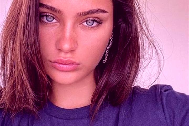 Jade, 34, a brunette brown-eyed slavic companion based in Egriselles-le-Bocage. Offering Erotic Massage, Party Girl, Couples. Available for incall and outcal...