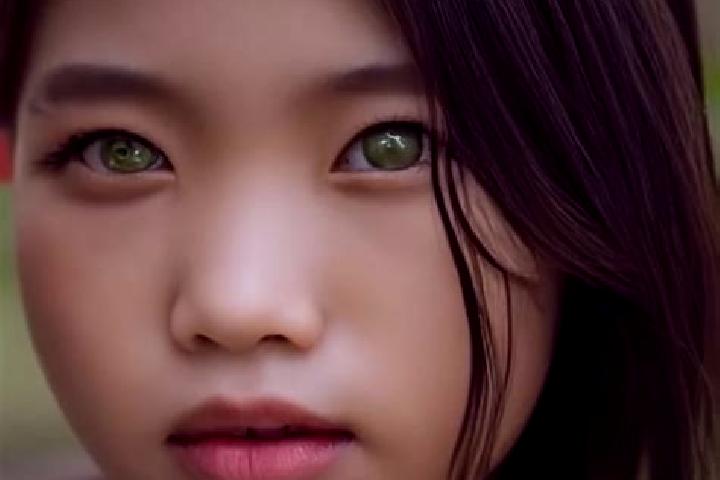 Jade, 34, a chestnut green-eyed asian companion based in Tesetice. Offering Domination, Erotic Massage, BDSM. Available for incall and outcall, day and eveni...