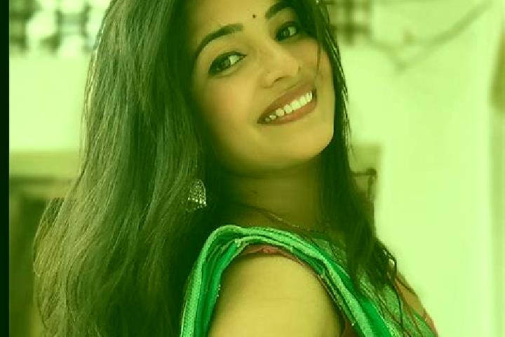 Jade, 34 — Escort in Handia, India