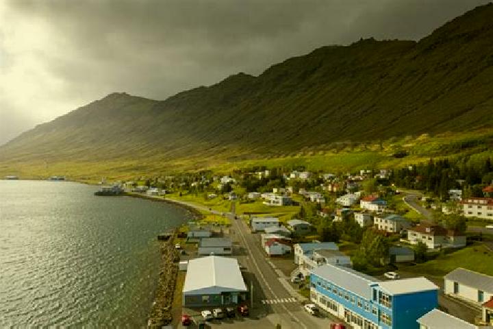 Jade, 34 — Escort in Neskaupstadur, Iceland