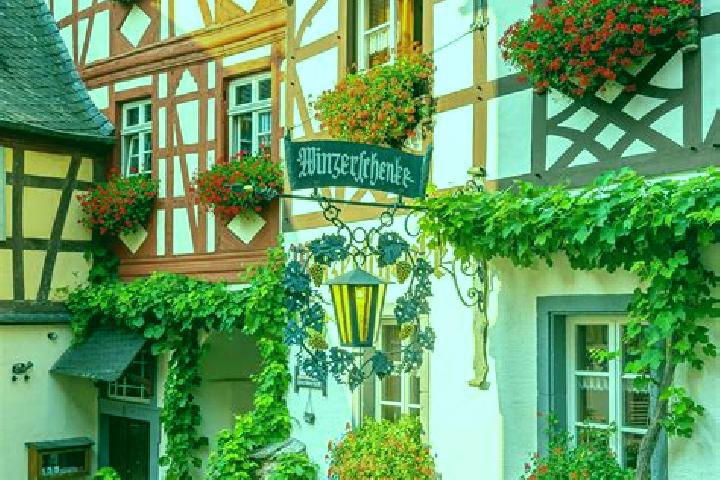 Jade, 34 — Escort in Niederofflingen, Germany