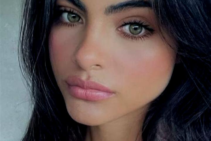 Jade, 35, a black green-eyed indian companion based in Montagnano. Offering Dinner Date, Deep French Kissing, Massage. Available for incall and outcall, day ...