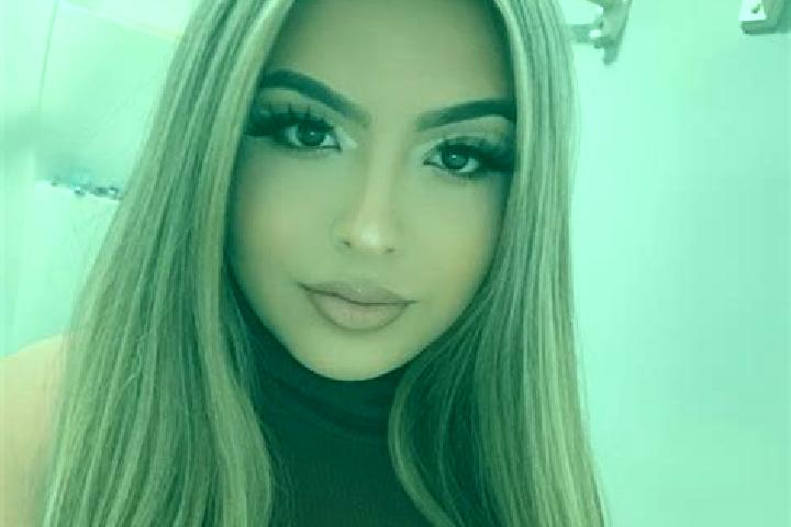 Jade, 35, a blonde dark-eyed latina companion based in Hedeper. Offering Fetish, Erotic Massage, BDSM. Available for incall and outcall, day and evening dates.