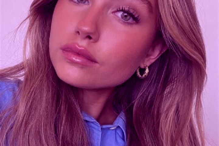 Jade, 35, a dark blonde green-eyed european companion based in El Valle del Espiritu Santo. Offering Tantra, Dinner Date, 69. Available for incall and outcal...