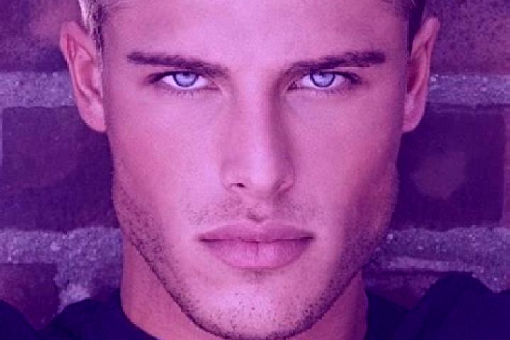 Jade, 35, a dark blonde grey-eyed caucasian companion based in Santiago Pojcol. Offering Deep French Kissing, CIM, Dinner Date, OWO. Available for incall and...