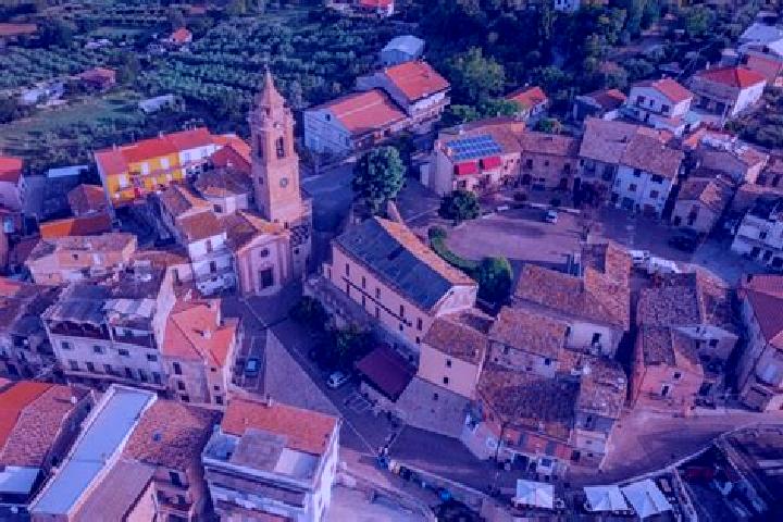 Jade, 35 — Escort in Notaresco, Italy