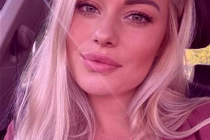 Jade, 36, a blonde hazel-eyed indian companion based in Bischwiller. Offering Roleplay, Party Girl, Overnight. Available for incall and outcall, overnight bo...