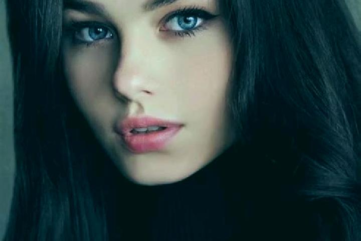 Jade, 36, a brunette blue-eyed mediterranean companion based in Hashtal. Offering Girlfriend Experience, Party Girl, Dinner Date, Duos, Fetish. Available for...
