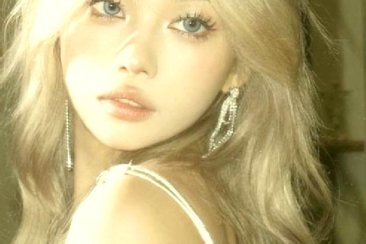 Jade, 36, a dark blonde blue-eyed asian companion based in Bambolim. Offering GFE, A-Level, CIM, Duos. Available for incall and outcall, day and evening dates.