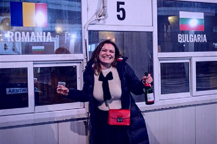 Jade, 36 — Escort in Balsa, Romania