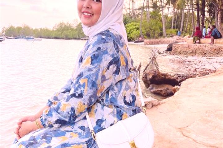 Jade, 36 — Escort in Manggar, Indonesia