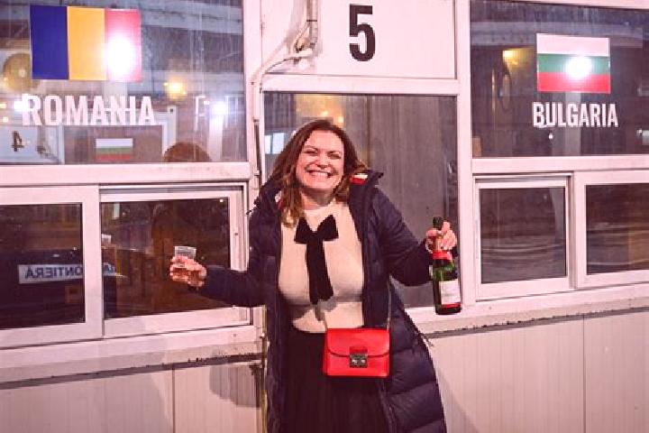 Jade, 36 — Escort in Radaseni, Romania