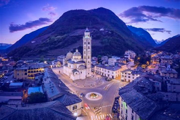 Jade, 36 — Escort in Tirano, Italy