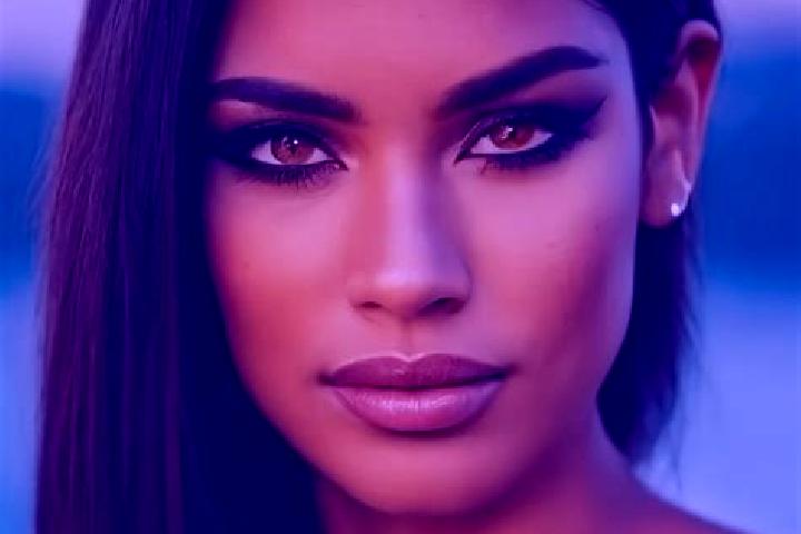 Jade, 37, a black brown-eyed latina companion based in Lee. Offering 69, Overnight, Party Girl. Available for incall and outcall, day and evening dates.