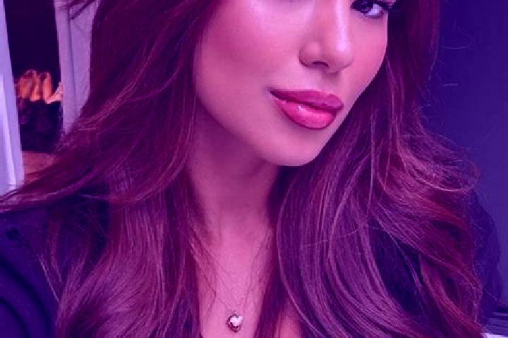 Jade, 37, a chestnut brown-eyed asian companion based in Auka. Offering A-Level, Couples. Available for incall and outcall, overnight bookings available.