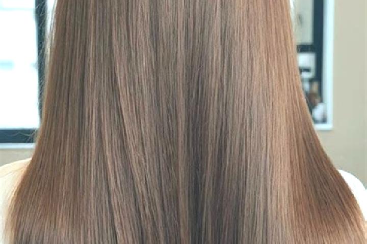 Jade, 37, a chestnut green-eyed european companion based in Gaobei. Offering Tantra, Domination, Erotic Massage. Available for incall and outcall, day and ev...