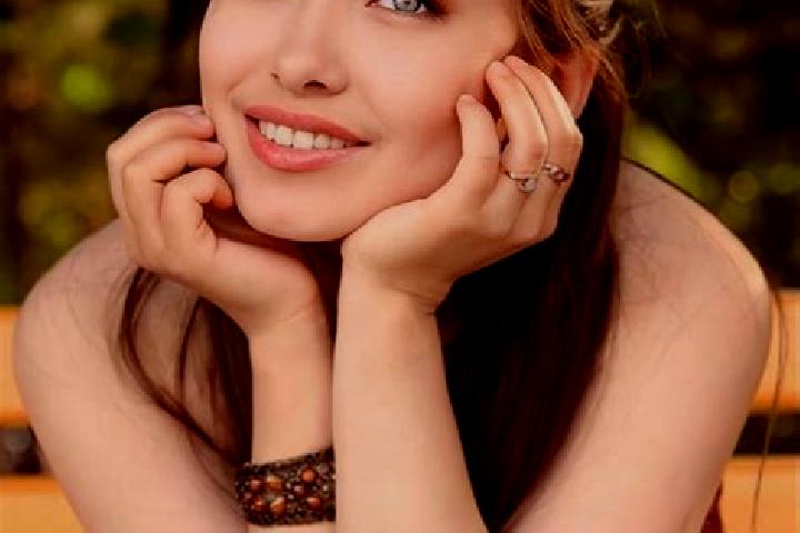Jade, 37, a red blue-eyed asian companion based in Istaravshan. Offering Dinner Date, Massage, Striptease, Deep French Kissing. Available for incall and outc...