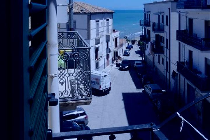 Jade, 37 — Escort in Rignano Garganico, Italy