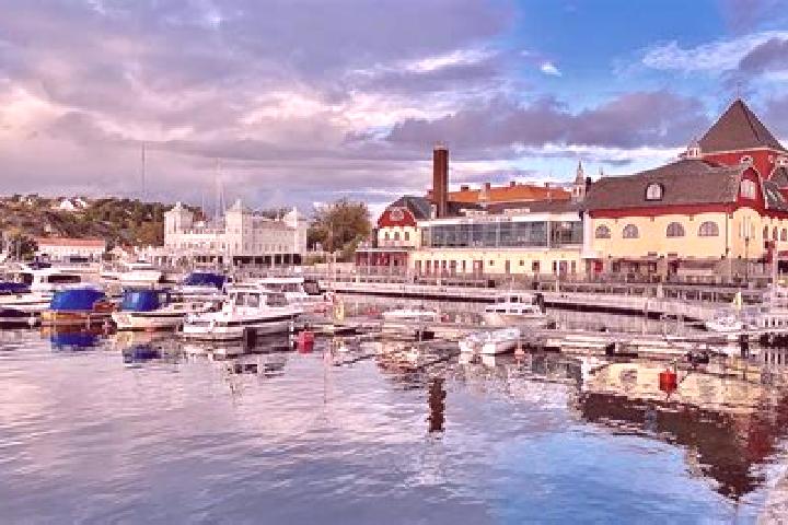Jade, 37 — Escort in Stroemstad, Sweden