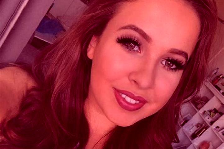 Jade, 38, a auburn amber-eyed ebony companion based in Giannouli. Offering Massage, A-Level, CIM, Deep French Kissing. Available for incall and outcall, day ...