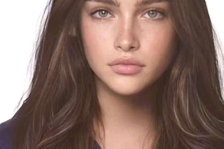 Jade, 38, a brunette blue-eyed caucasian companion based in Bonisiolo. Offering Roleplay, GFE, OWO. Available for incall and outcall, day and evening dates.