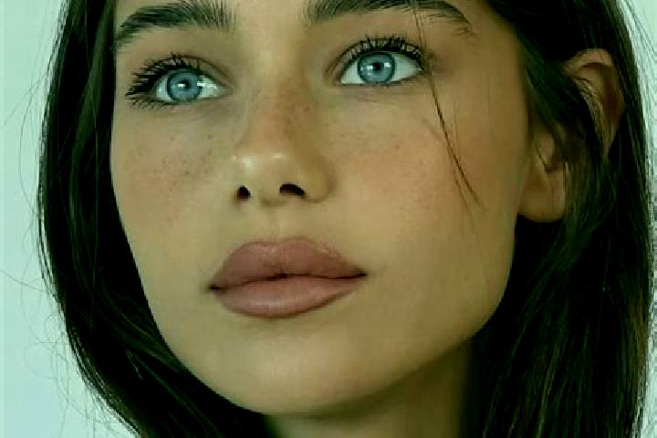 Jade, 38, a brunette brown-eyed european companion based in Grossbeeren. Offering Dinner Date, Travel Companion, A-Level. Available for incall and outcall, d...