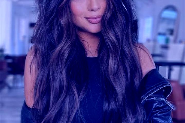 Jade, 38, a brunette dark-eyed mixed companion based in Chiuza. Offering 69, Prostate Massage, OWO. Available for incall and outcall, overnight bookings avai...