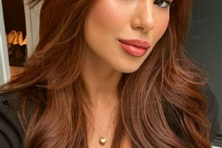Jade, 38, a chestnut dark-eyed latina companion based in Griva. Offering Domination, Deep French Kissing, Girlfriend Experience. Available for incall and out...