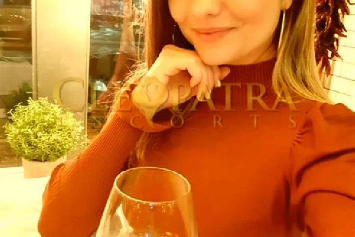 Jade, 38, a dark blonde grey-eyed caucasian companion based in Ebino. Offering 69, Erotic Massage, Dinner Date, Fetish, OWO. Available for incall and outcall...