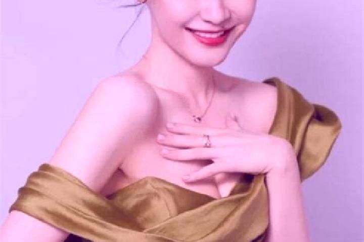 Jade, 38 — Escort in Jinjing, China