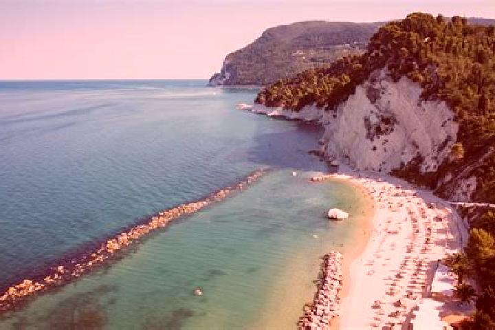 Jade, 39 — Escort in Monte Urano, Italy