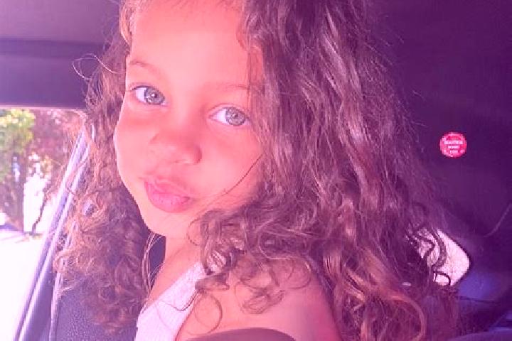 Kinsley, 20, a auburn blue-eyed mixed companion based in Mezzanino. Offering Girlfriend Experience, GFE, Tantra. Available for incall and outcall, overnight ...