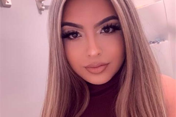 Kinsley, 20, a blonde grey-eyed latina companion based in International City. Offering Girlfriend Experience, Fetish, Deep French Kissing, BDSM, 69. Availabl...