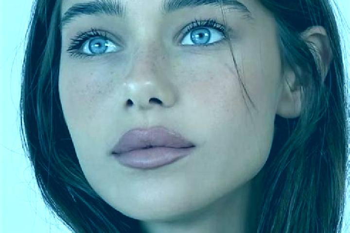 Kinsley, 20, a brunette amber-eyed ebony companion based in Sasi. Offering OWO, Roleplay, Overnight. Available for incall and outcall, day and evening dates.