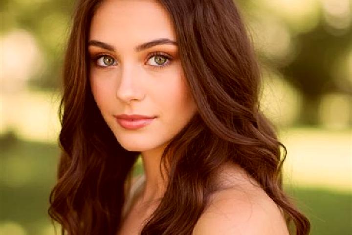 Kinsley, 20, a brunette hazel-eyed mediterranean companion based in Leipalingis. Offering Girlfriend Experience, Overnight, Couples, CIM. Available for incal...