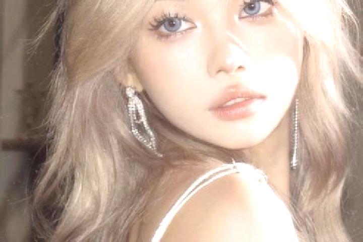 Kinsley, 20, a platinum blonde hazel-eyed asian companion based in Matlang. Offering Roleplay, A-Level, Duos, Couples. Available for incall and outcall, over...