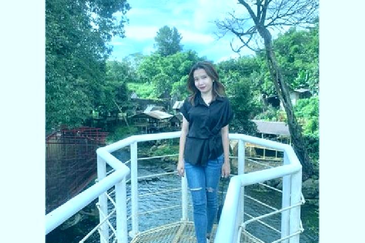 Kinsley, 20 — Escort in Ban Laongam, Laos